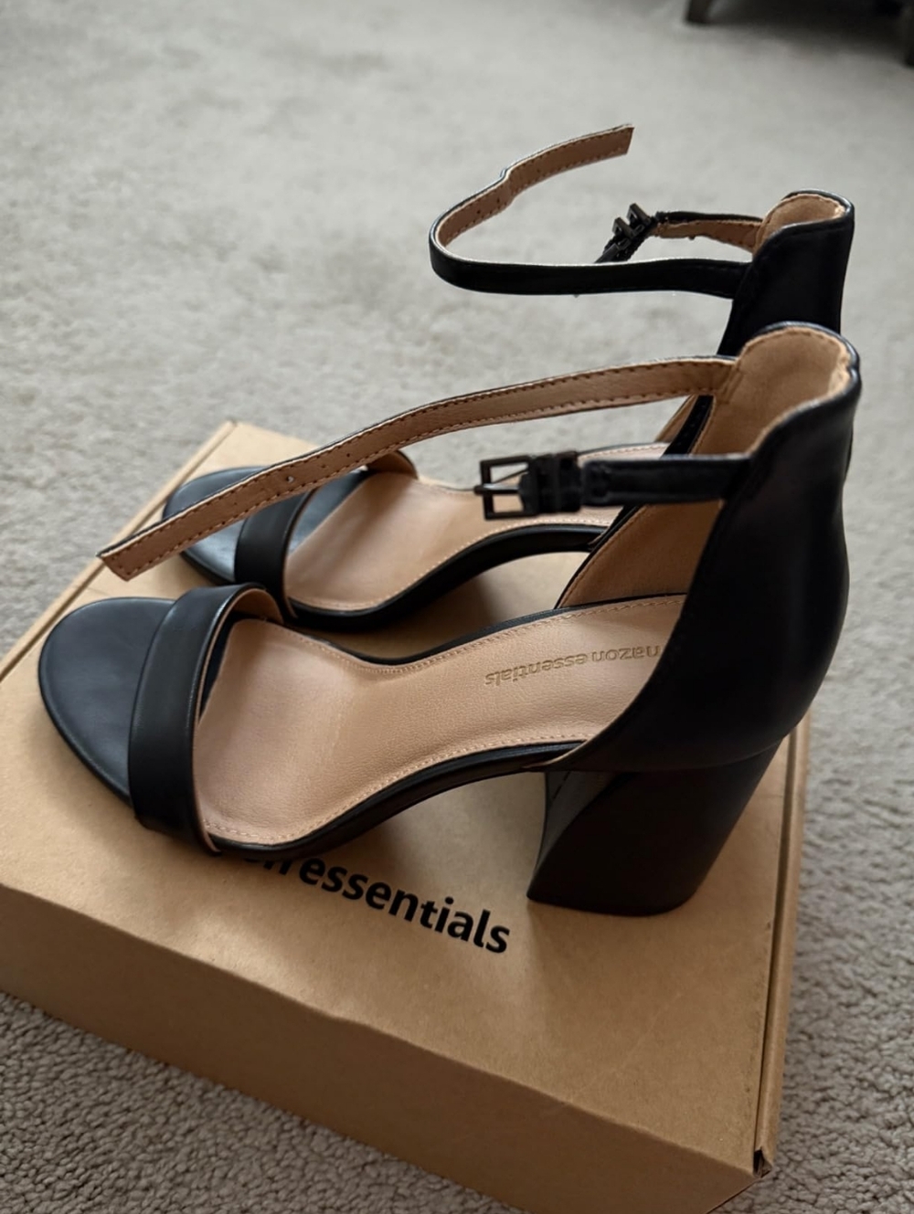 Women's Amazon Essentials Black Block Heel Sandals